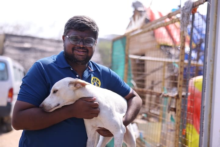 The PAWS Chennai team with rescued animals